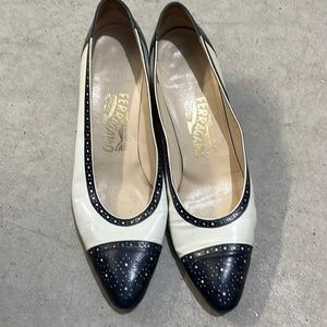 Salvatore Ferragamo Italy women's vintage leather shoes tan/blue 10 AAAA…